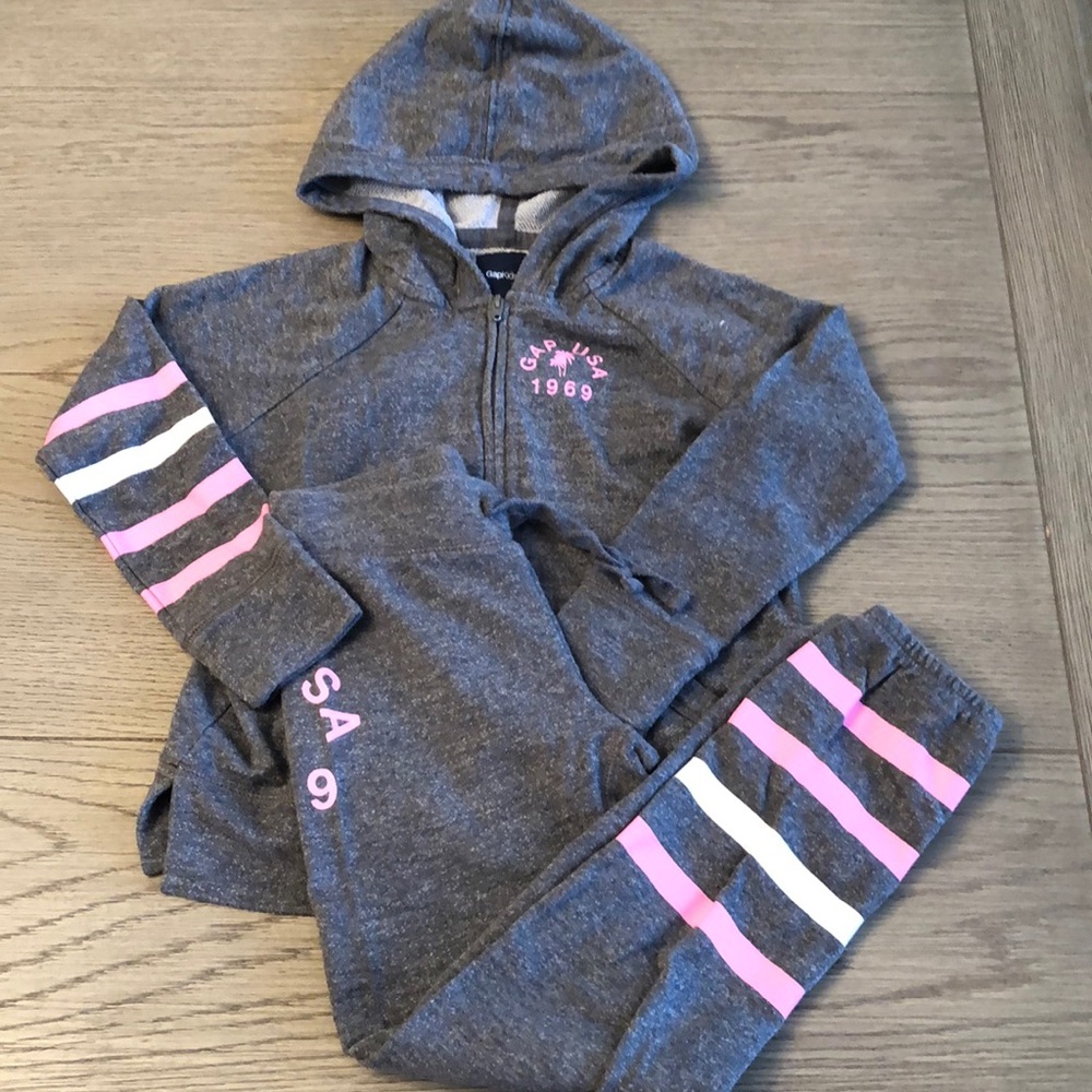 ✨Adorable✨Gap Jogger Set